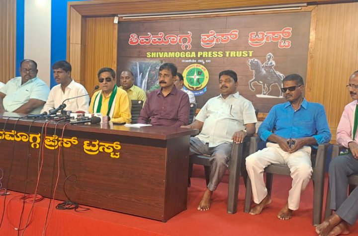 Former MLA KB Prasanna Kumar addressing press conference demanding resignation of Minister Madhu Bangarappa - Ai-Vartha