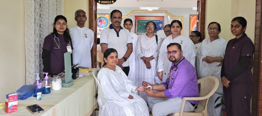 shivamogga-ayurveda-day-free-health-checkup-and-awareness-program