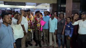 shivamogga-retired-soldiers-grand-welcome-railway-station-ai-vartha