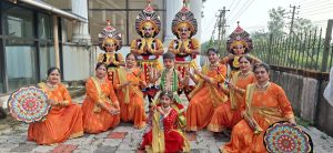 Konandur Rotary Club members with prizes at Zonal Kala Vaibhava in Soraba