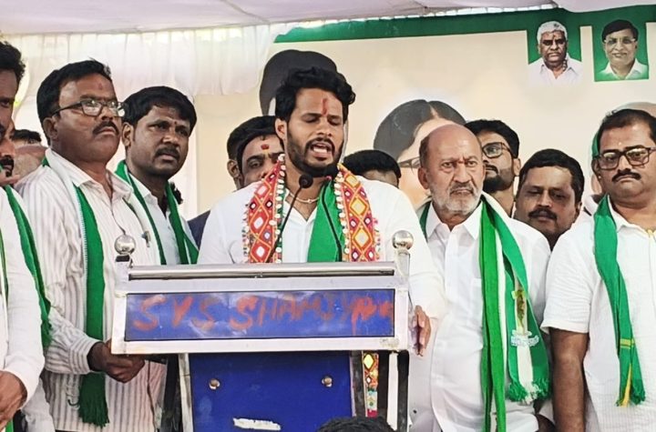 nikhil-kumaraswamy-farmer-crop-loss-compensation