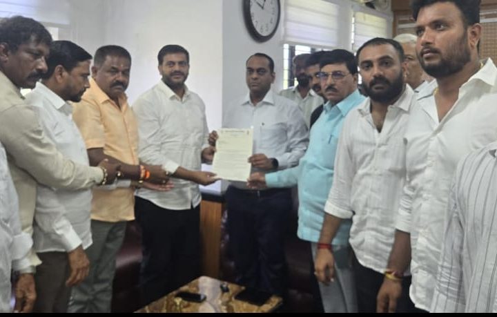 ತೀರ್ಥಹಳ್ಳಿ ಮತದಾರರ ಪಟ್ಟಿ ಕುರಿತು ಮನವಿ ಸಲ್ಲಿಸಿದ ಜಿಲ್ಲಾ ಕಾಂಗ್ರೆಸ್ ಅಧ್ಯಕ್ಷ ಹೆಚ್.ಸಿ. ಯೋಗೀಶ್