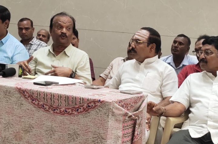 Veerashaiva Lingayat Federation press meet in Shivamogga demanding apology from CM DK Shivakumar